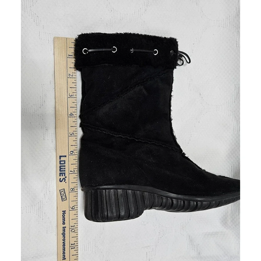 Vaneli Boots Womens 6M Black Suede Faux Fur Trim Mid Calf Winter Textured Sole